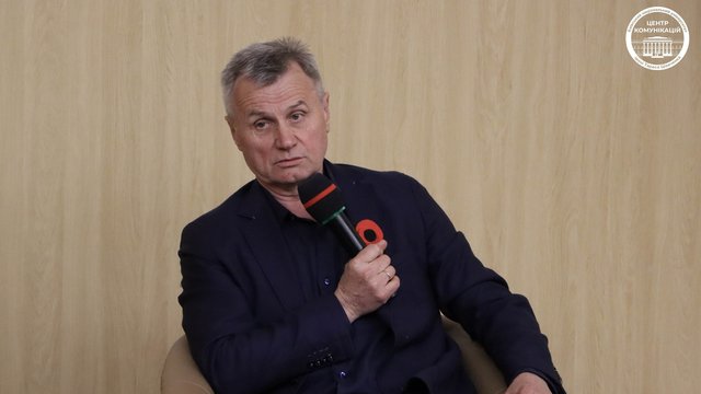 И.о. ректора КНУ им.Шевченко Копейка поддерживает выезд за границу студентов-мужчин 23-25 лет для академобменов