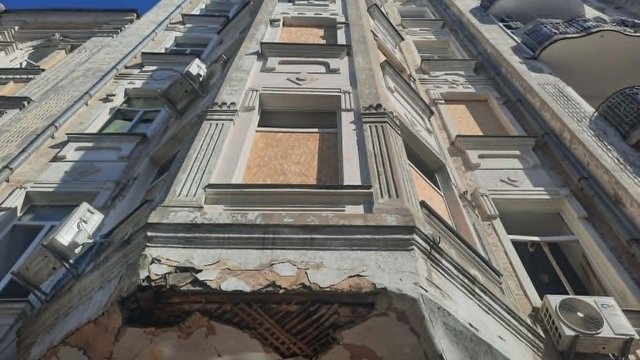 REPORT: Restoration work continues at strike sites in Kyiv, broken windows boarded up, most businesses operating