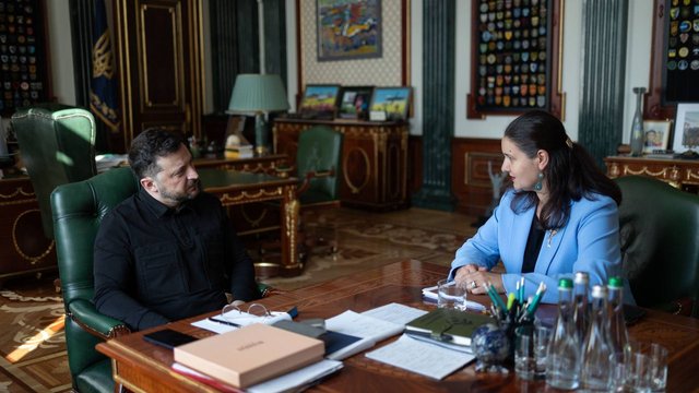 Зеленський обговорив з Маркаровою напрями роботи з партнерами в інвестиційній та економічній сферах, зокрема в секторі оборонних технологій та інновацій