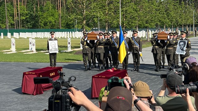 Надгробок із могили Мельника в Люксембурзі перевезуть в рідне село, а тещу перепоховають на Личаківському цвинтарі