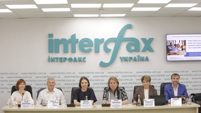 Кандидати 50+ конкурують не лише з іншими претендентами, а й зі стереотипами роботодавців про вік — дослідження