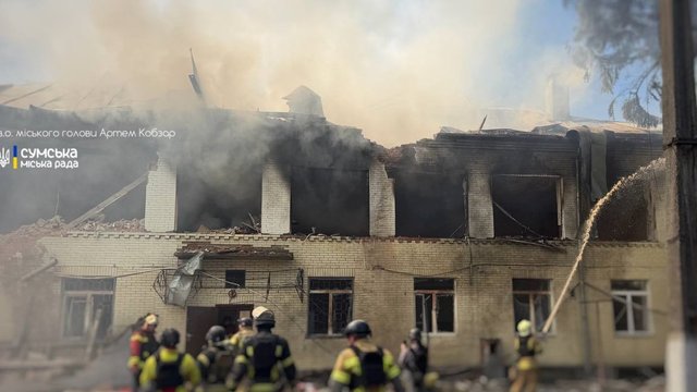 БПЛА влучили в дитсадок у центрі Сум, інформація про постраждалих уточнюється – мер