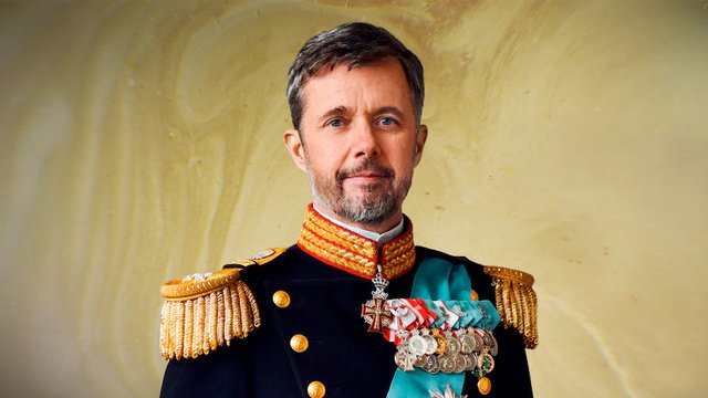 Король Данії доручив сформувати уряд очільнику Міноборони