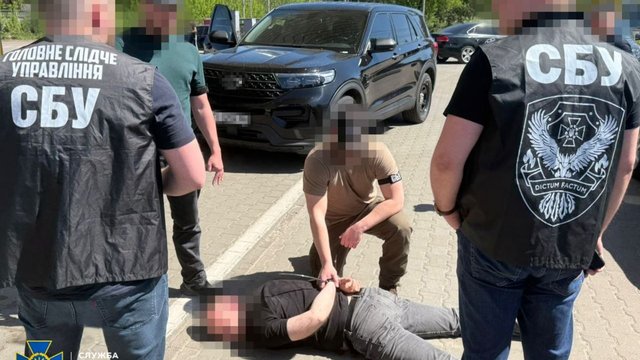 Затримано керівника Житомирського обласного ТЦК за вимагання коштів із підприємця за "непризов" його працівників – СБУ