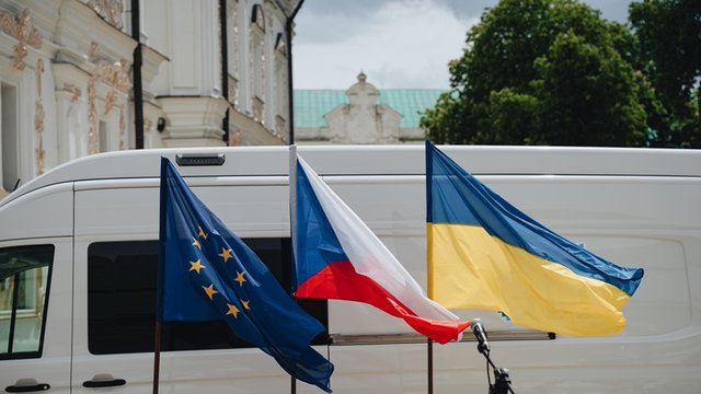 Нова мобільна станція 3D-сканування прибула до Києва, працюватиме у Лаврі