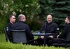 Зеленский провел специальное совещание по задачам в условиях войны