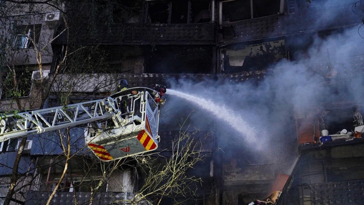 Одинадцять цивільних постраждали внаслідок нічної атаки ворожих БпЛА на Черкаси – МВС