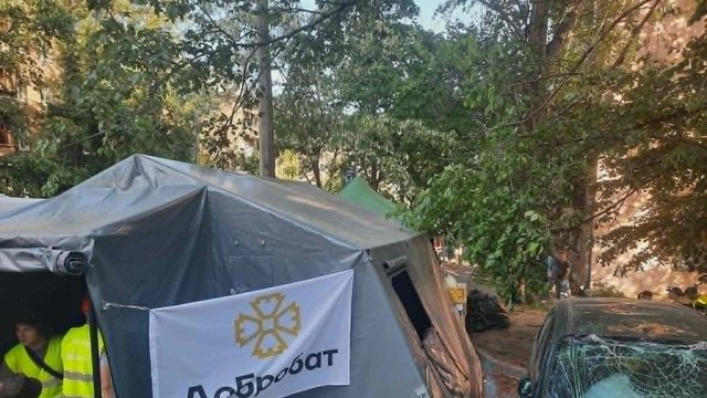 REPORT: Restoration work continues at strike sites in Kyiv, broken windows boarded up, most businesses operating