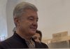 Порошенко придбав на Книжковому Арсеналі близько 80 книг і планує прочитати нову книгу Ліни Костенко