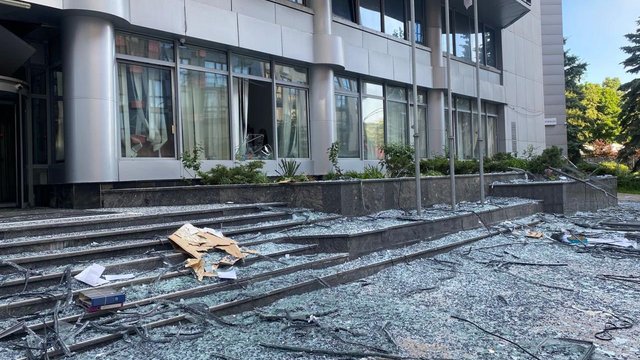 Обстріл Росії пошкодив Головне управління ДПС у Києві