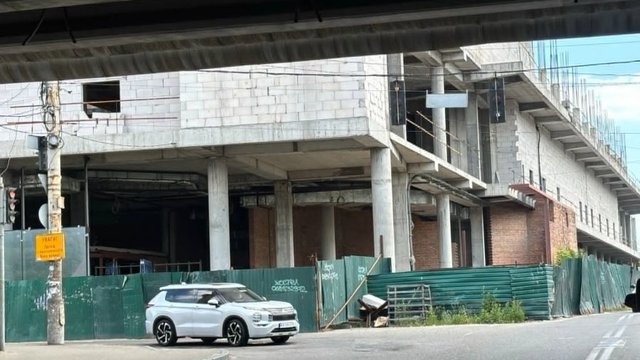Депутат Грищук просить Кличка і Кравченка розібратися із ситуацією довкола недобудови "Апрель-2" у Києві