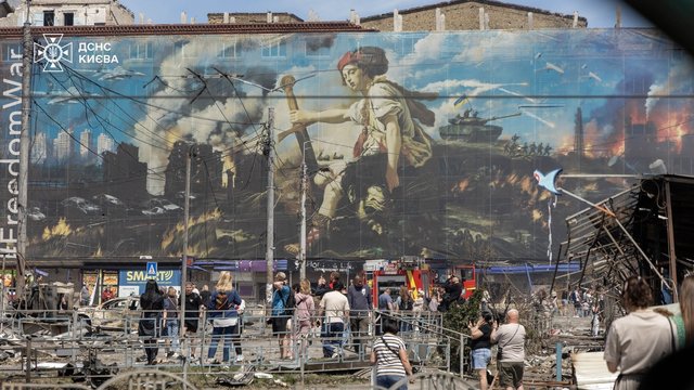 Аварійно-рятувальні роботи на місцях влучань у Києві тривають, уже 78 постраждалих – ДСНС