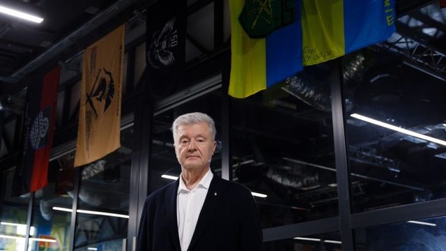 Демократия в Украине имеет здоровую иммунную систему, способную бороться с коррупцией, убежден Порошенко