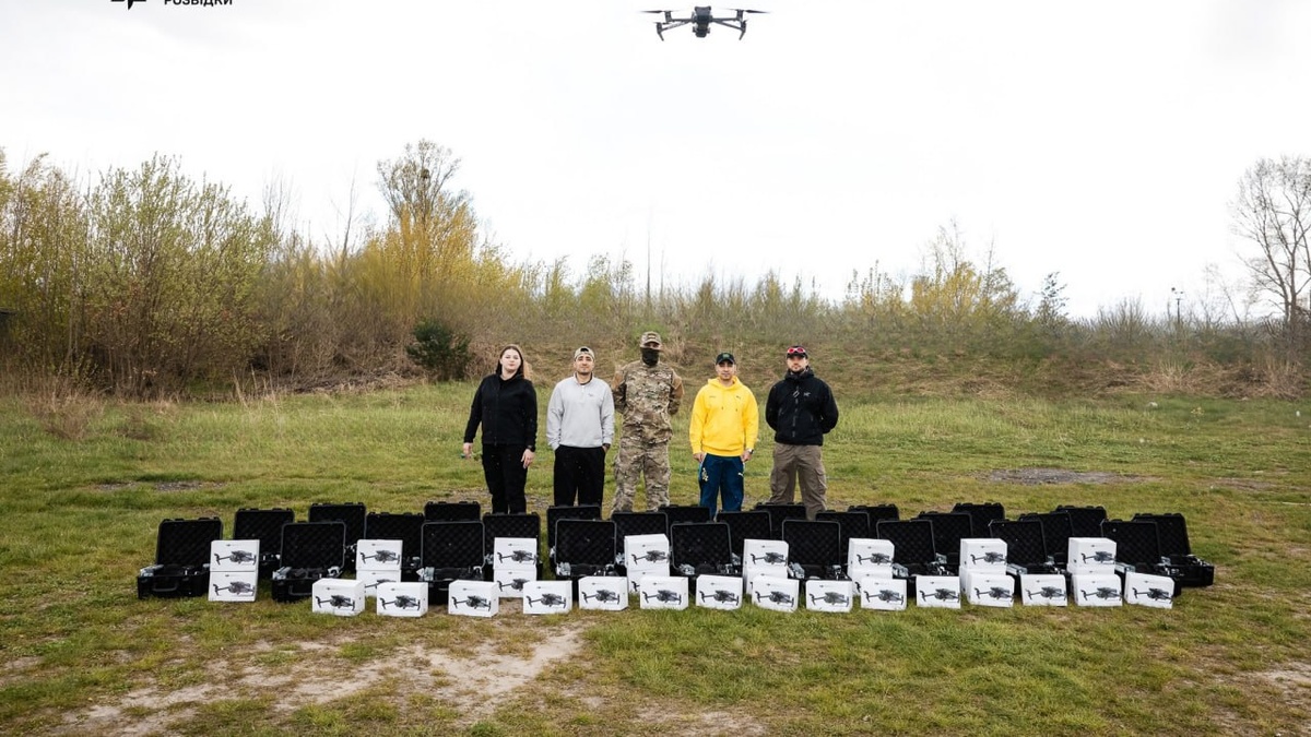 Ukrainian band Kurhan & Agregat donates nearly UAH 7 mln worth of drones to military intelligence