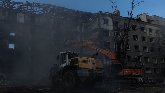 Уже 87 постраждалих унаслідок ворожої атаки Києва, триває ліквідація наслідків – ДСНС