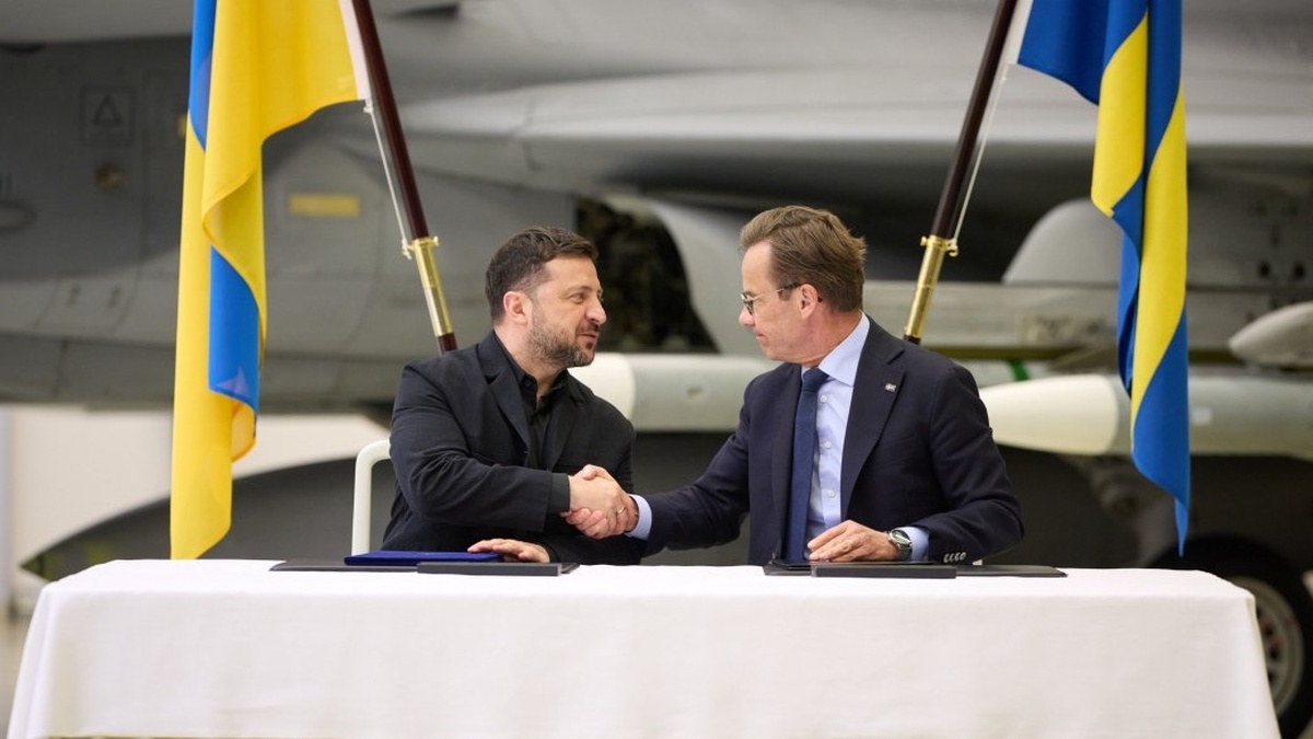 Україна купить всі 150 шведських винищувачів Gripen – Зеленський