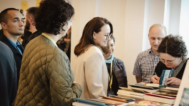 Свириденко розповіла, чим поповнила свою бібліотеку на "Книжковому Арсеналі"
