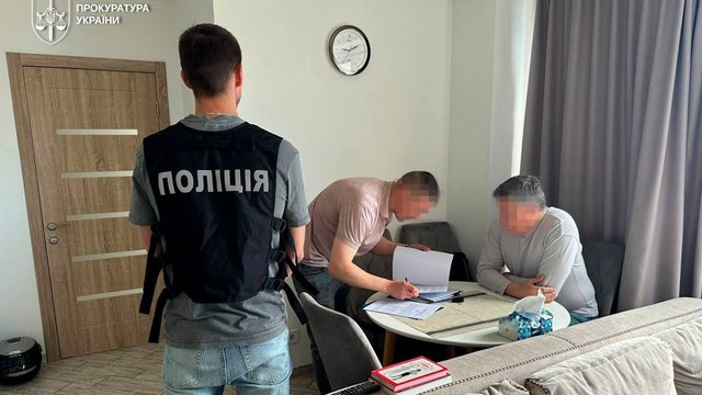 Колишньому т.в.о. міністра Карандєєву повідомлено про підозру в сприянні незаконному переправленню осіб через держкордон