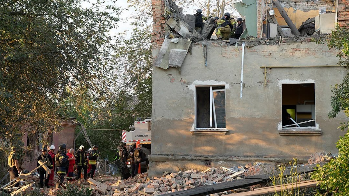 Двоє загинули, ще семеро постраждали в Харківській області внаслідок обстрілів протягом доби