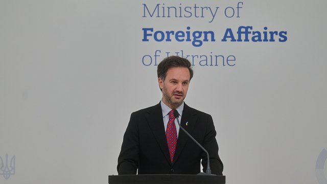 МИД о визите Абрамовича: Зеленский использует даже малейшую возможность приблизить мир
