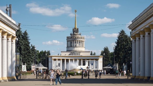 На ВДНГ стартував літній сезон: що нового чекає на відвідувачів у 2026 році