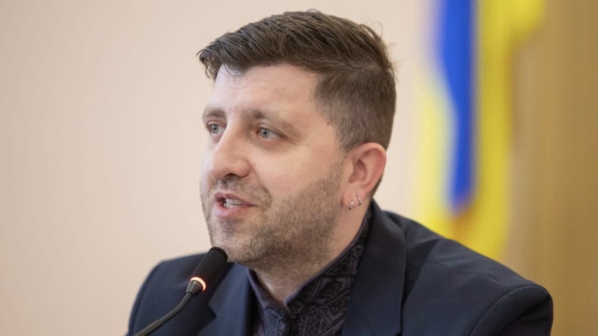 Архіви України включено до міжнародного механізму відшкодування збитків від агресії РФ - Хромов