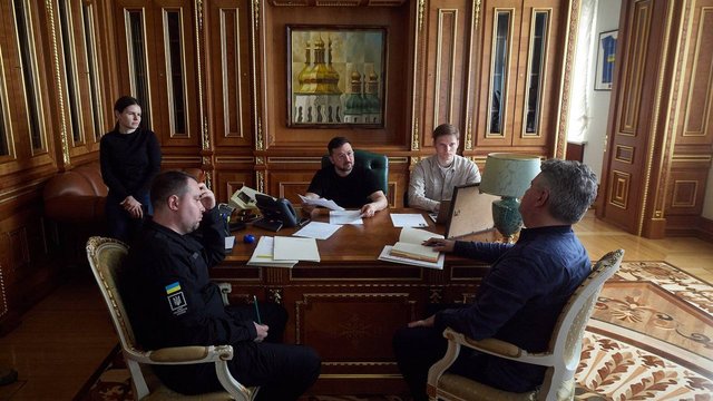 Зеленський повідомив Трампа про зміцнення позицій України