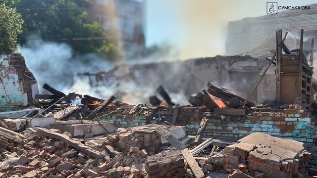 Окупанти завдали ракетного удару по навчальних закладах на Сумщині, є постраждалі
