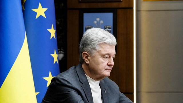 Порошенко теж відмовився від ордена Білого Орла та закликав шукати вихід із кризи у відносинах з Польщею