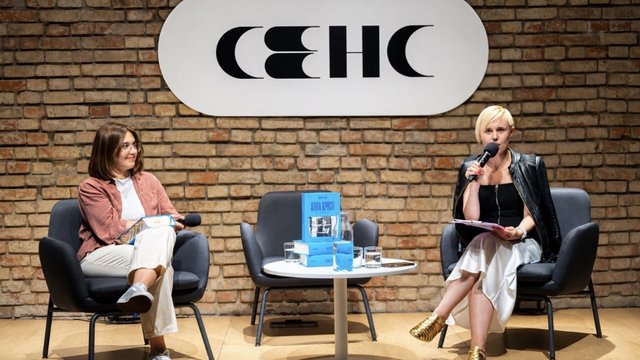В Україні презентували перший український переклад автобіографії Агати Крісті