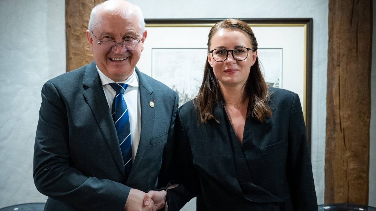 Етнічні українці в Молдові зможуть набути громадянство України у спрощеному порядку – Свириденко