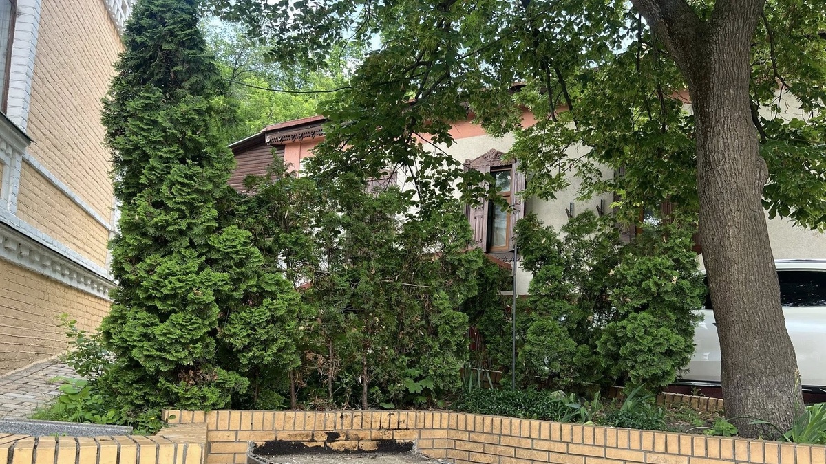 Пам'ятник Булгакову передали на зберігання спадкоємиці скульптора Рапая – КМДА
