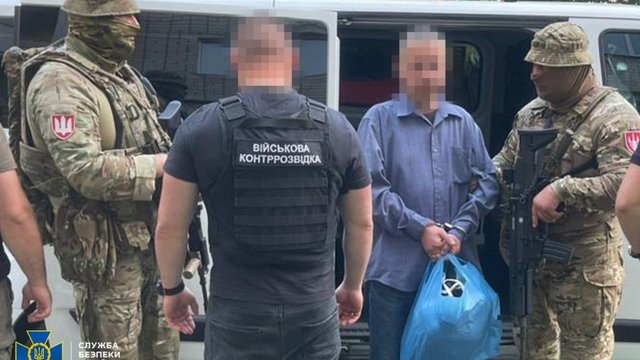 СБУ викрила 8 ворожих агентів на підпільній реєстрації Starlink для окупантів