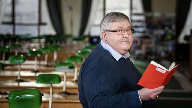 “Штучний інтелект схожий на ядерну енергію”: Семків пояснив, чому ШІ не замінить письменників