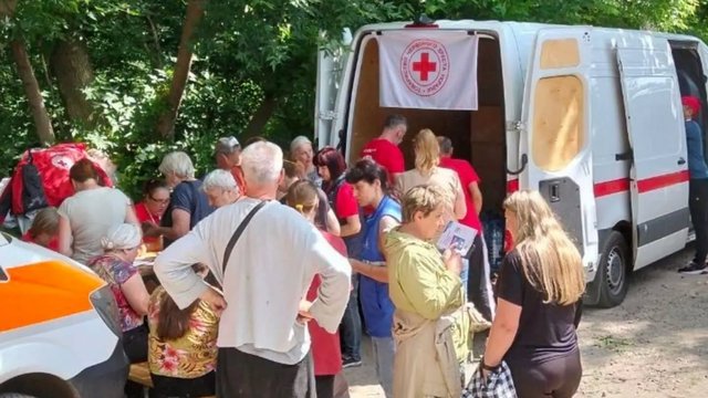 URCS participates in search and rescue operations after Russian airstrike on Kharkiv