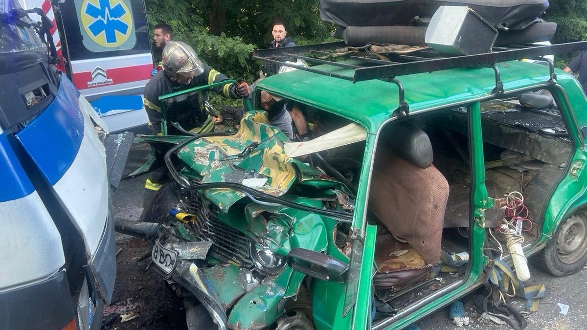 У Броварах в ДТП загинуло двоє дітей, ще десять людей травмовані