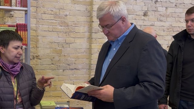 Сибіга заявив про готовність МЗС сприяти просуванню української книги за кордоном