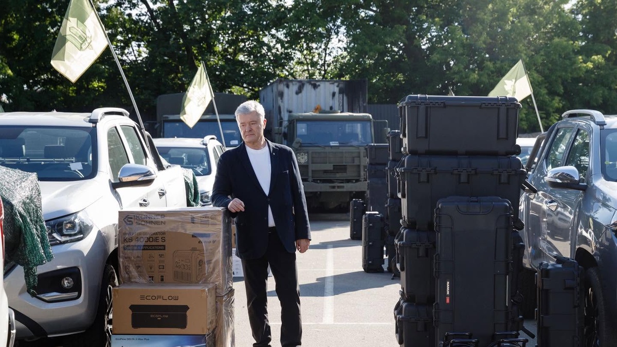 Порошенко передав у військо 25 комплексів "Ай-Петрі", вперше