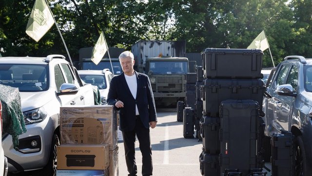 Poroshenko hands over 25 Ai-Petri systems to military, first batch partly funded by western ally