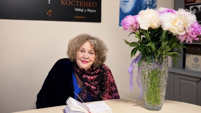 Ліна Костенко зачитала культовий вірш "Крила" для бригади "Птахи Мадяра"