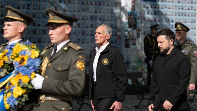 Президент Гондураса прибыл в Киев