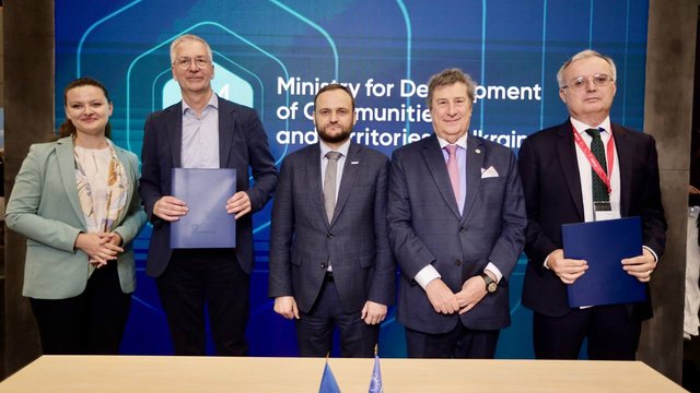 Кулеба: Понад EUR251 млн буде залучено на розвиток житлових програм в Україні