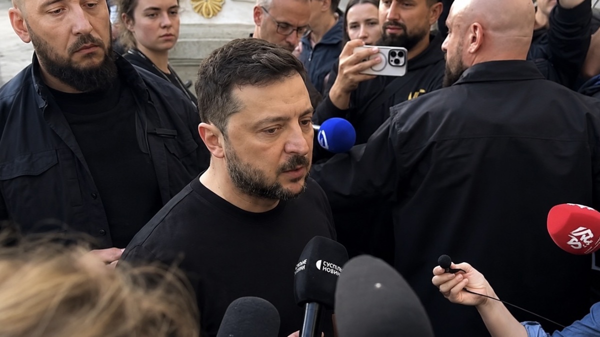 У пошкодженій Лаврі Зеленський закликав посилити тиск на РФ