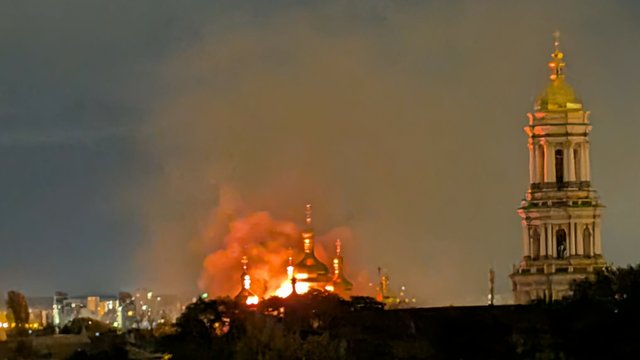 Пожежа Успенського собору внаслідок обстрілу в ніч на 15 червня 2026 року