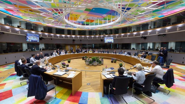 Зеленский призвал открыть остальные кластеры переговоров о вступлении Украины в ЕС до конца председательства Кипра
