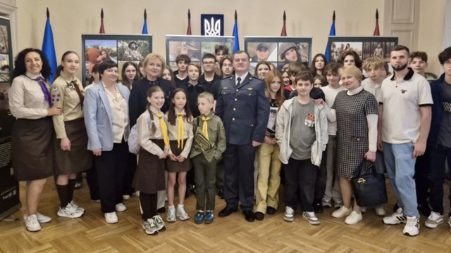 У посольстві України в Латвії презентували фотовиставку про прикордонників