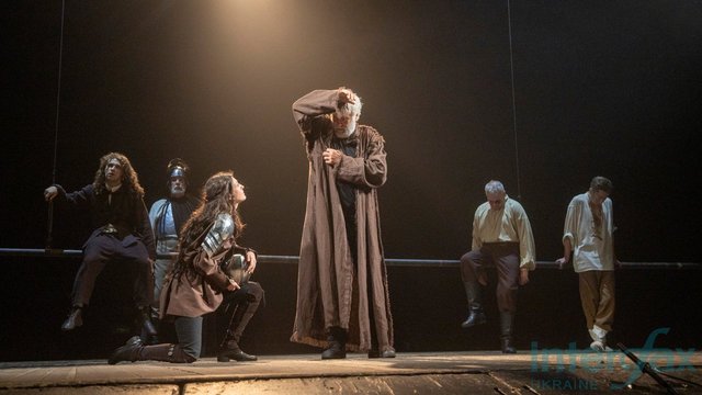 Театр Франка представив прем'єру "KING ЛІР! Версія" у постановці Хостікоєва