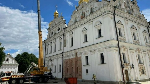 На території Лаври перебуває щонайменше 140 представників УПЦ (МП), але виселення можливе лише за рішенням суду – гендиректор