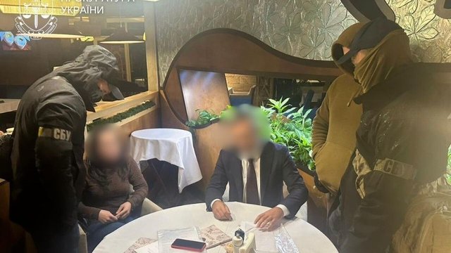 У Києві судитимуть очільника неіснуючої партії, який за $160 тис. обіцяв чоловіку депутатство