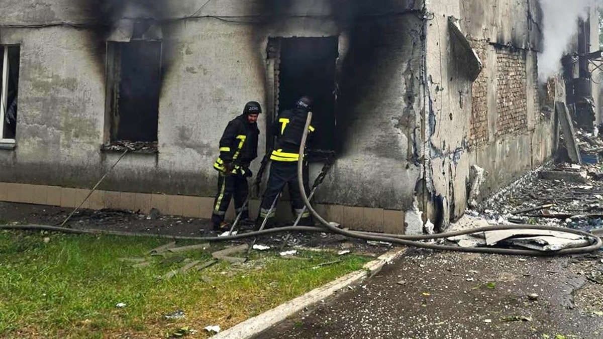 Russians attack Dnipropetrovsk region nearly 30 times, four injured – official